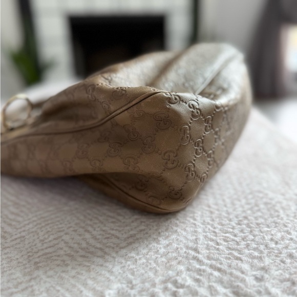 Authentic Gucci Sukey Medium Leather Tote Bag Gold Hardware - Picture 7 of 16